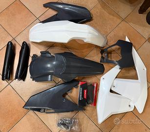 Kit platiche completo fantic xe 125