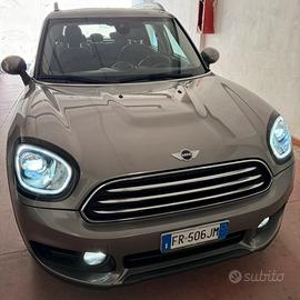 MINI COUNTRYMAN 1.5 ONE D BUSINESS