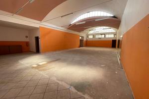 Immobile di 410 m² a Arconate