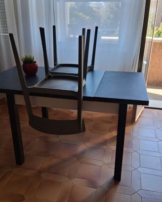 Tavolo con 4 sedie combi