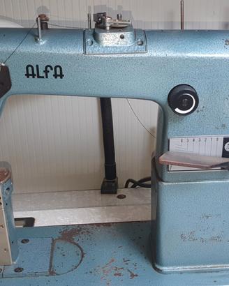 MACCHINA DA CUCIRE A COLONNA 