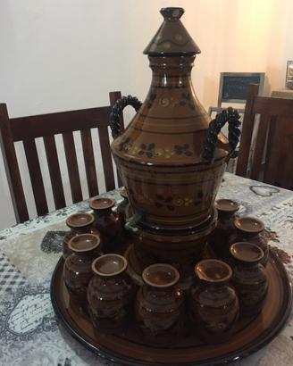 Brocca con bicchieri in ceramica