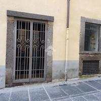 NEGOZIO A NEPI