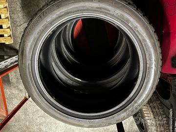 Gomme Bridgestone blizzak invernali 245/45 R19