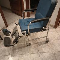 Sedia a rotelle per malati