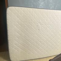 materasso matrimoniale come nuovo 