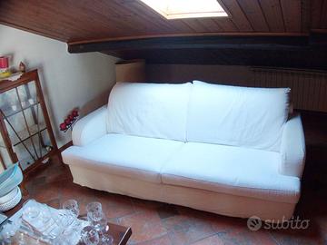 divano letto bianco