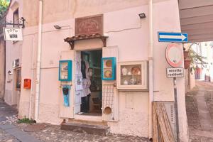 Locale Commericale nel centro storico di Orosei