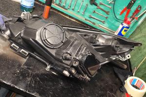 Fari anteriori Opel corsa D