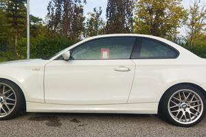 BMW e82 120d futura 