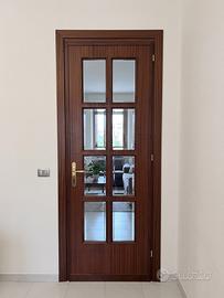 Porte in legno con vetrata