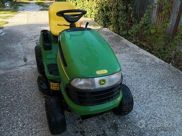 Rasaerba John Deere X120