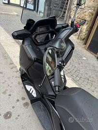 Yamaha X-Max 300 - 2024