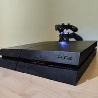 PS4 con 2 joypad + giochi + stazione ricarica