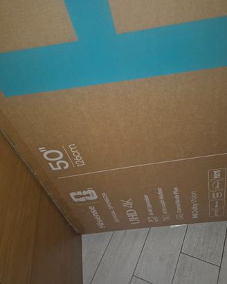 Smart tv hisense 4k in condizioni da vetrina