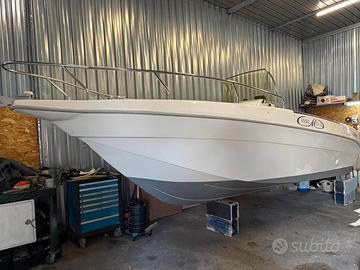 Barca fisherman 21 come nuova