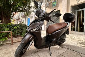 Kymco People 150i S