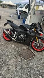 Aprilia tuono v4 factory 2021
