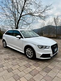 Audi A3 Sportback 1.6 TDI 110CV Neopatentati
