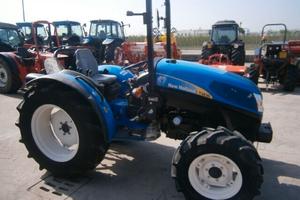 NEW HOLLAND T 3030