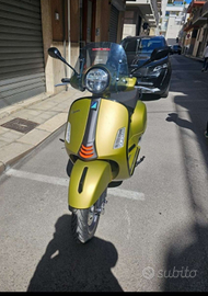 Vespa gts300 super sport