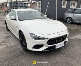 MASERATI Ghibli V6 430 CV Q4 Gransport