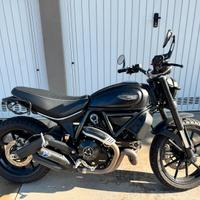 Ducati Scrambler Icon Dark NUOVA - 3000 km