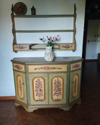 Credenza tirolese 