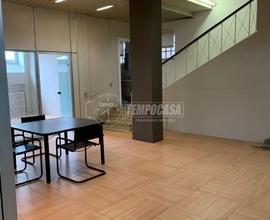 Ufficio a Milano Via Antonio Sacchini 4 locali