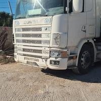 Scania 144 530