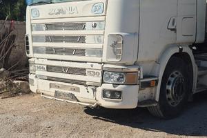 Scania 144 530