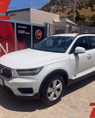VOLVO XC40 T2 Core