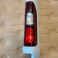 fanale posteriore destro Renault Trafic / Talento 