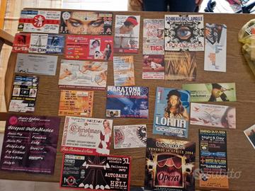Flyer serate disco anni 90-2000 con manifesti