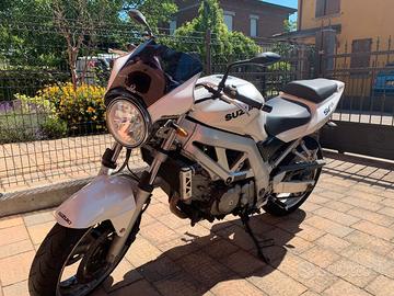 MOTO SV 650