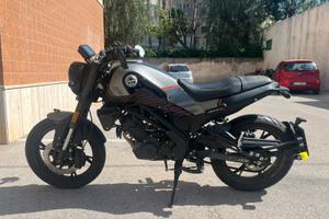 Benelli Leoncino 125