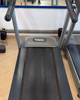 4 TAPIS ROULANT TECHNOGYM EXCITE 