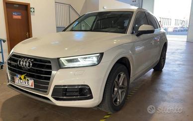 Audi Q5 35 TDI quattro S tronic Business Sport