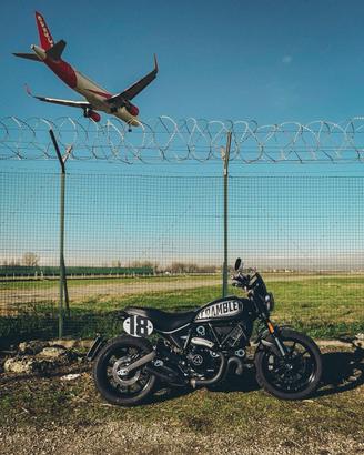 Cerchioni Scrambler Ducati MY2022 Icon Dark