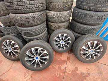 4 CERCHI IN FERRO FORD ECOSPORT 15" CON PNEUMATIC