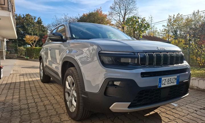 Jeep Avenger altitude ibrida cambio automatico 