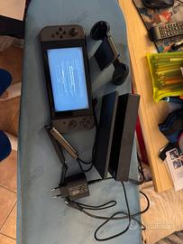 Consolle con accessori che vedete in foto