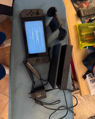 Consolle con accessori che vedete in foto