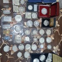 collezione di monete e lingotti in argento 999