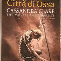 Libro "Città di ossa"
