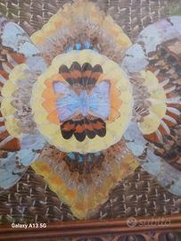 Vassoio etnico in legno con ali di farfalle