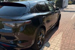 Alfa Romeo Stelvio 2.2 210cv Competizione Tetto