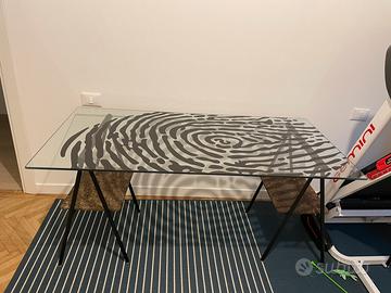 Scrivania tavolo Ikea vetro