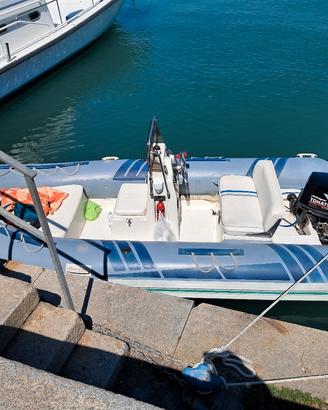 gommone 4.60 accessoriato + carrello mototrizzato