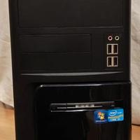 PC Fisso (SSD, AMD A10, 8GB RAM) con Win 11 Attiiv